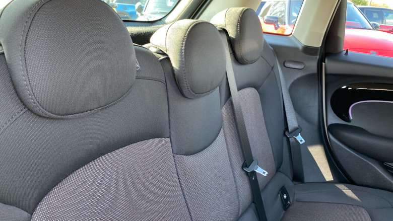 MINI Hatchback 1.5 Cooper Classic II 5dr Petrol Hatchback